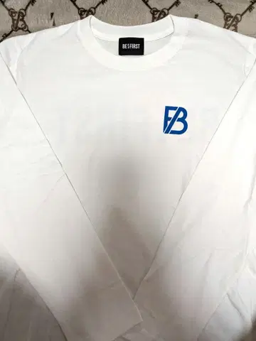 BE FIRST 셔츠 화이트