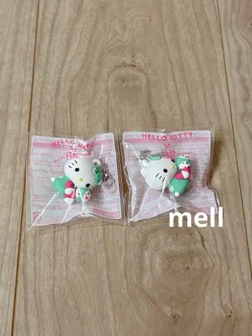 서티원 키티 참 2점