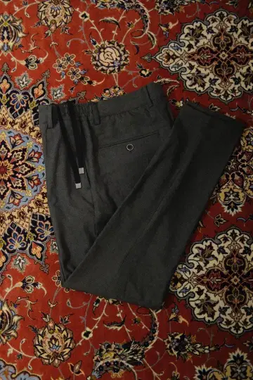 새상품급 AOURE 말 슬랙스 그레이