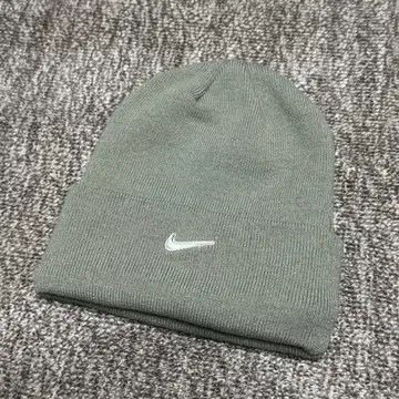 레어 컬러 NIKE 니트 모자 비니 스우시 그레이 계열 스트릿