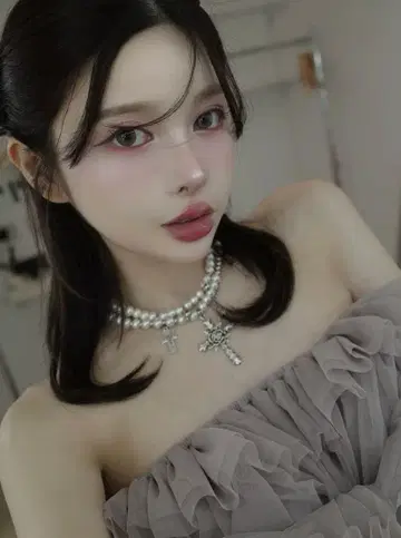 사이토 사키 씨 착용 레이어 BIG 십자가 진주 목걸이