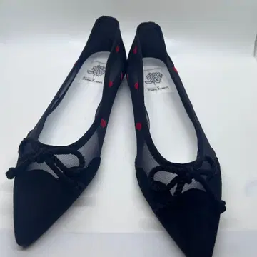 엠마 프랜시스 Emma Francis 하트 플로키 튤 23cm