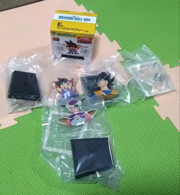 드래곤볼 제일복권 E상: 만화 스트럭처 x 3종 세트