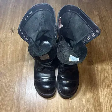 Corcoran 블랙 워크 부츠 미드컷