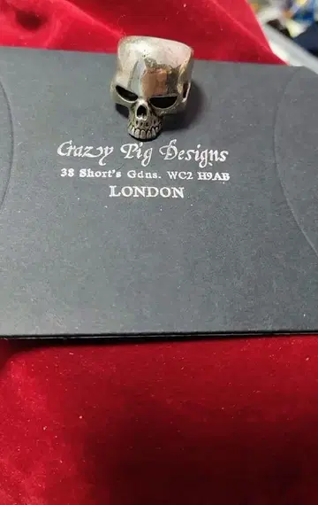 Crazy Pig 크레이지 피그 라지 에빌 스컬 반지 정품