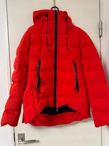 리즈 레이 여성용 후드 부착 레드 다운 자켓