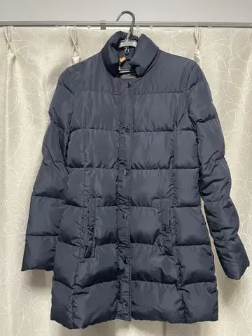 [ 새상품급 ] 아르마니 리얼 다운 다운 자켓 40 네이비