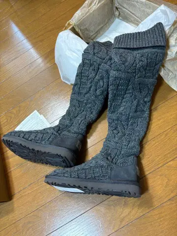 OVER THE KNEE CABLE TWIN 6 (US)