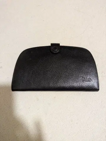 Dakota 블랙 가죽 장지갑