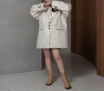 Lawgy shaggy accent button jacket coat