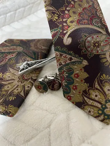 TOOTAL 투탈 넥타이 커프스 넥타이핀 세트 브라운 페이즐리