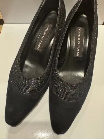 새상품급 YURIE NITANI 블랙 펌프스 결혼식용