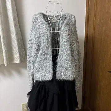 택 포함 미사용 새상품 eimy istoire 그레이 가디건 펄 장식