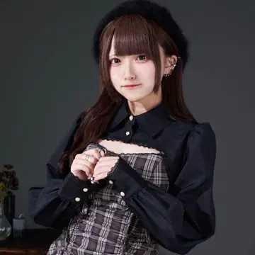 Pal elfy 크롭 레이스 블라우스