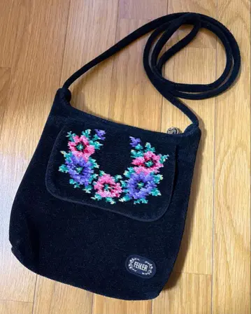 FEILER 꽃무늬 자수 숄더백 블랙