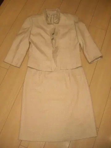 10만 엠즈 그레이시 원피스 & 프릴 스탠드 자켓 수트 40