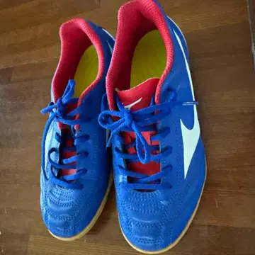 미즈노 모렐리아 축구화 파랑/빨강