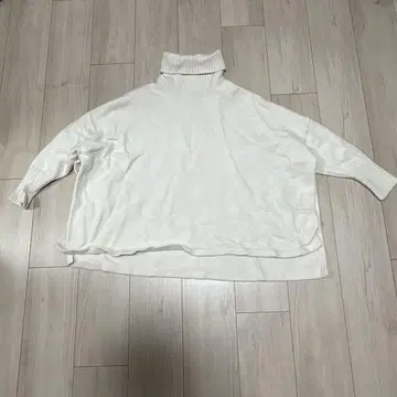 23구 울 양모 캐시미어 터틀넥 니트 슬릿