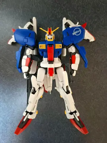 MG 1/100 S 건담 기본 조립 완성품