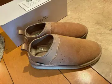 suicoke 스이콕 슬립온 하자품 왼쪽 7 사이즈, 오른쪽 6 사이즈