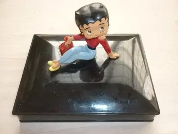 새상품급 1986년 이탈리아제 베티 캐릭터 포함 레타 메모 케이스 입상