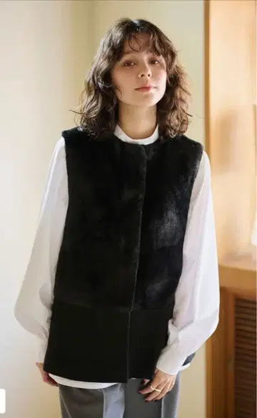 #Newans [세탁기 사용 가능] 페플럼 실루엣 퍼 베스트