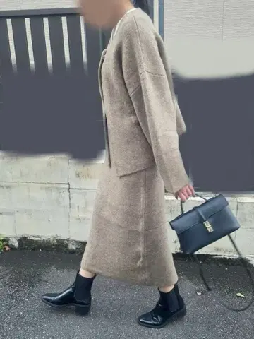 [ 새상품 ] 니트 셋업 이번 시즌 emi+ 같은 형태 프리 사이즈