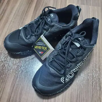 새상품 MERRELL 머렐 모아브 스피드 고어텍스 SE 25.5cm