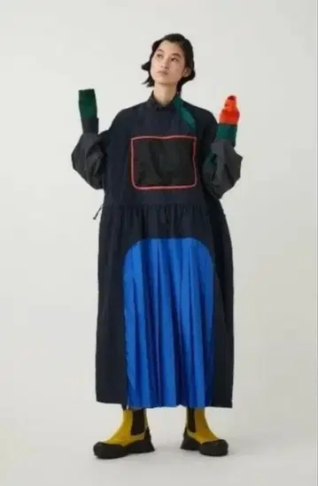 나곤스탠스 나일론 원피스 멀티 컬러