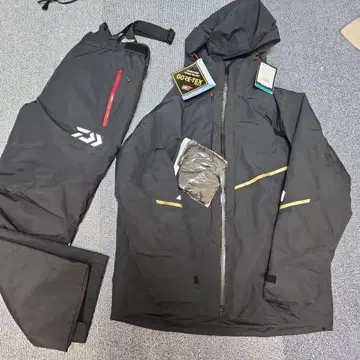 다이와 고어텍스 프로덕트 콤비업 윈터 수트 DW-1820