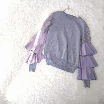 프릴 레이스 포함 시스루 니트 도킹 티셔츠 그레이 긴팔 벨 슬리브