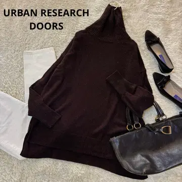 새상품급*어반 리서치 도어스 캐시미어 혼방 터틀넥 풀오버 니트