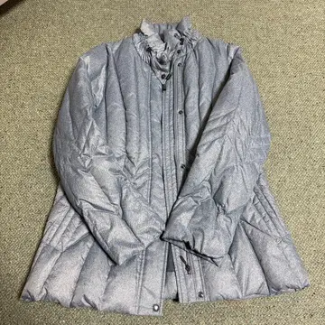 카오린느 실버 퀼팅 다운 자켓 M 사이즈