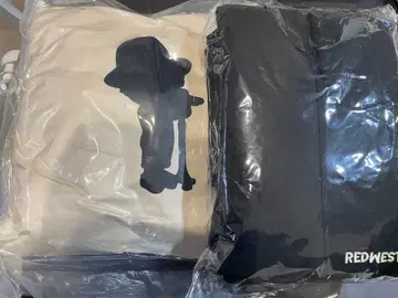 아카니시 진 REDWEST 업그레이드 혜택 쿠션 머플러