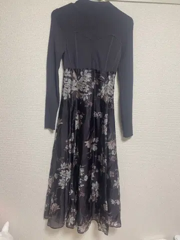 MERCURYDUO 플라워 도킹 코르셋 니트 원피스