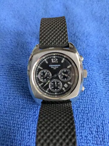 필립 모리스 크로노그래프 블랙 다이얼 가동품 배터리 교환 완료 오늘 특가