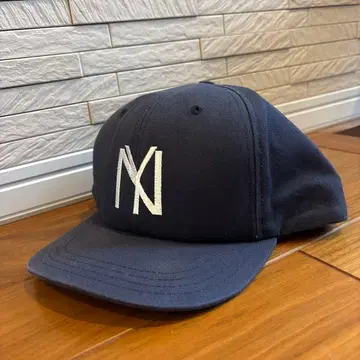 N 로고 자수 네이비 야구 모자