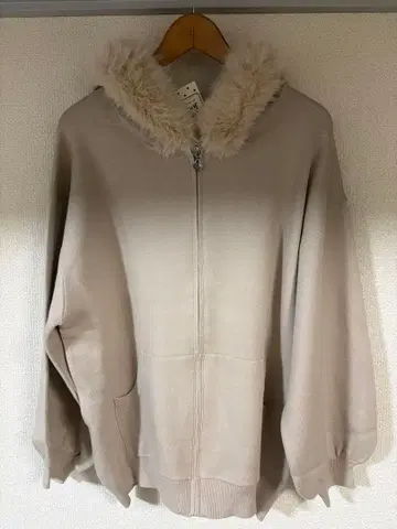 아프레 주르 퍼 포함 니트 후드티 LL