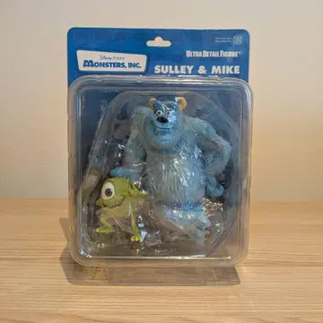 UDF(울트라 디테일 피규어) Pixar 샐리&마이크