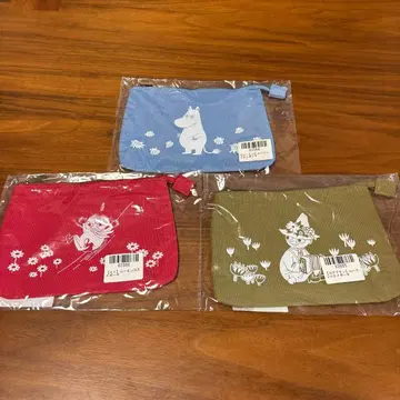 무민 머스트바이 캠페인용 화장품 파우치 스나프킨 전 3종