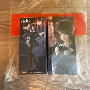 Ado 라운드원 한정판 피규어 2체 set
