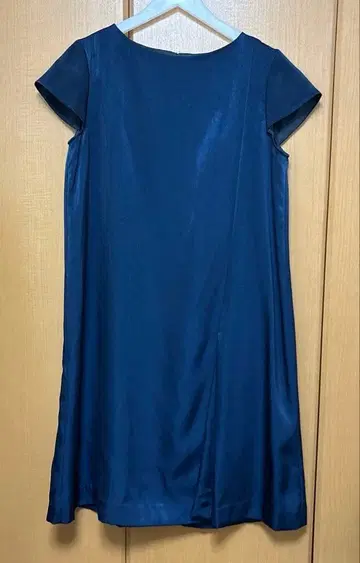 빔즈 BEAMS HEART 원피스 새틴 M 사이즈 네이비