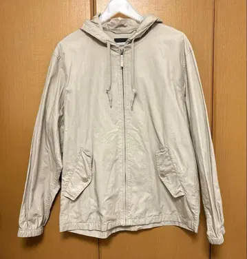 유니클로 마운틴 후드티 남성용 M 사이즈 베이지