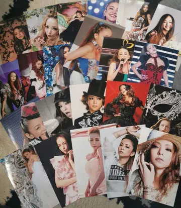 아무로 나미에 L판 사진 53장과 키링 2개 증정