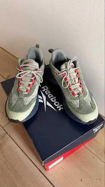 Reebok 트레일 러닝화 그린