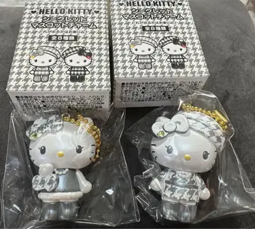 헬로키티 시크릿 마스코트 참 미미 2세트