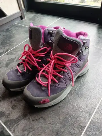 THE NORTH FACE 트레킹 슈즈