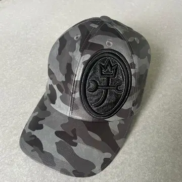 Castelbajac 카모 무늬 합성 피혁 그레이