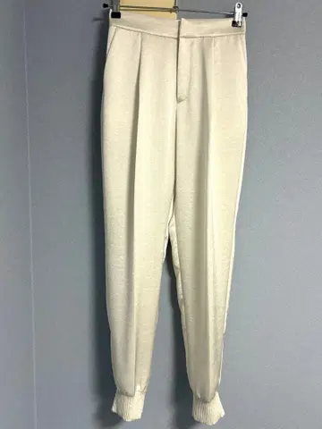 새상품급 SALON adam et rope 조거 팬츠