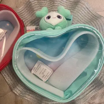 GIGO TWICE LOVELYS 미나 삐요코큥 바디백